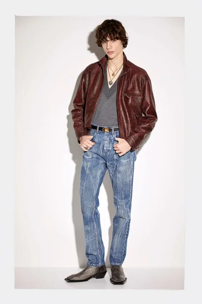 Look 25